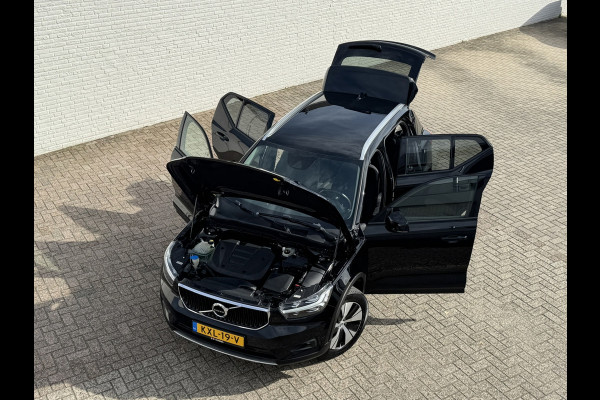 Volvo XC40 1.5 T2 Momentum Core Achteruitrijcamera Carplay Adaptive Cruise Climate Control Stoel en Stuurverwarming
