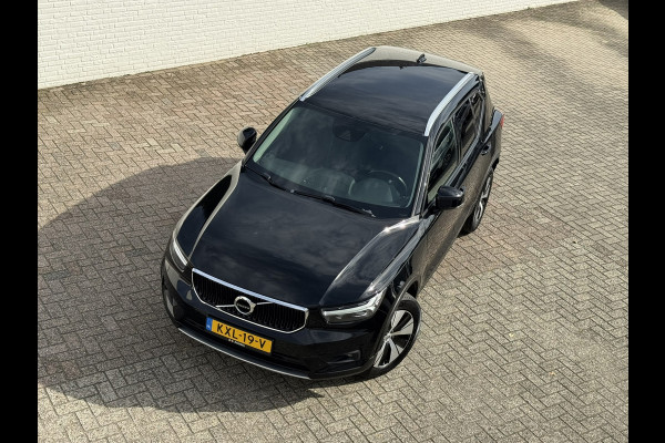 Volvo XC40 1.5 T2 Momentum Core Achteruitrijcamera Carplay Adaptive Cruise Climate Control Stoel en Stuurverwarming