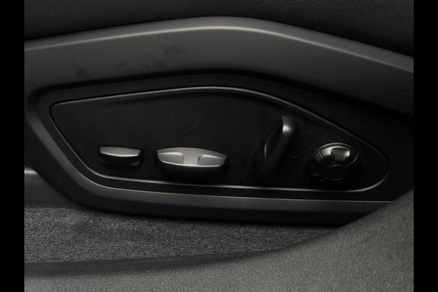 Porsche Taycan Turbo 93 kWh (Goed OndH, Panorama, Passagier Display, Bose, LuchtVering, SportChrono, Ledere Dash, 360 Camera, Etc)