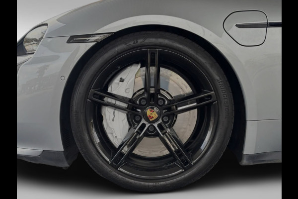 Porsche Taycan Turbo 93 kWh (Goed OndH, Panorama, Passagier Display, Bose, LuchtVering, SportChrono, Ledere Dash, 360 Camera, Etc)