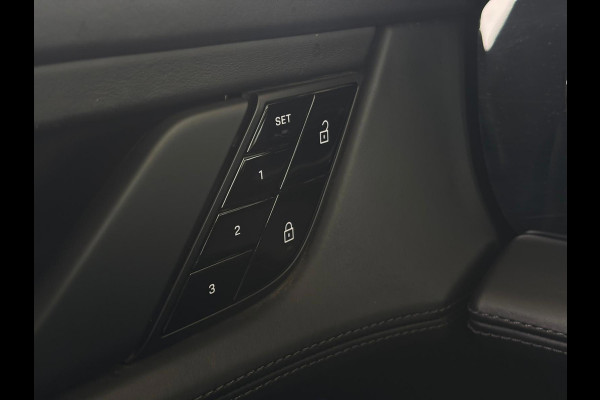 Porsche Taycan Turbo 93 kWh (Goed OndH, Panorama, Passagier Display, Bose, LuchtVering, SportChrono, Ledere Dash, 360 Camera, Etc)