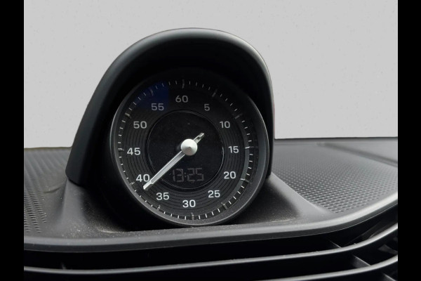 Porsche Taycan Turbo 93 kWh (Goed OndH, Panorama, Passagier Display, Bose, LuchtVering, SportChrono, Ledere Dash, 360 Camera, Etc)