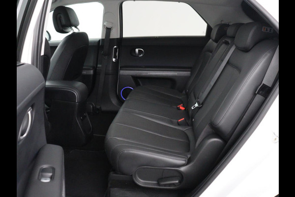 Hyundai IONIQ 5 Connect+ AWD 73kWh | SOH 96.8% | Trekhaak | Leder | Head-up | Stuur/stoel verwarming | Adaptive cruise | Camera | Park assist | Carplay | Bose sound |