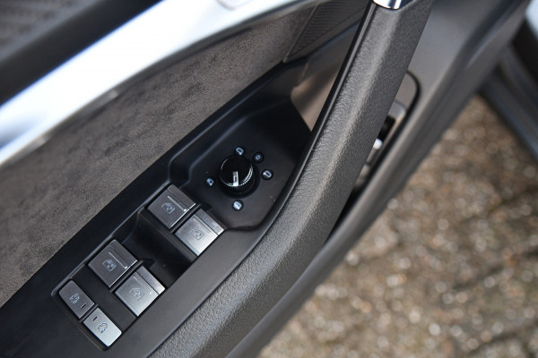 Audi A6 Avant 55 TFSI e quattro Competition 3x S-Line, RS Seats, Carbon, Pano, Matrix, B&O, 360, Memory, Keyless, ACC, Trekhaak!