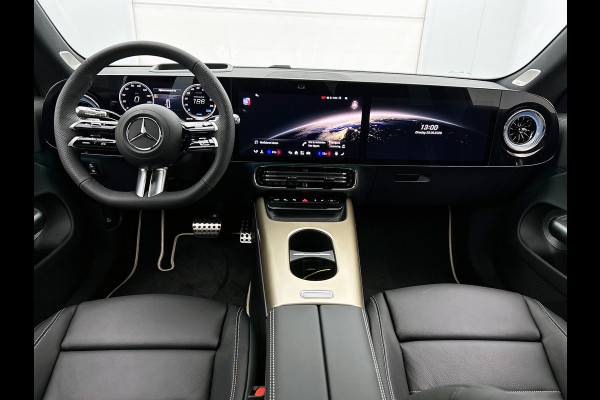 Mercedes-Benz CLA-Klasse 250+ Business Solution AMG 85.5 kWh | Edition 1 pakket | Premium Pakket | Winterpakket | Trekhaak | Vast panoramadak | Burmester Surround Sound | Sportstoelen | GUARD 360° | 19 inch vijf-dubbelspaaks lichtmetalen AMG-velgen |