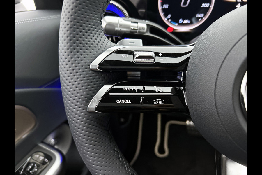 Mercedes-Benz CLA-Klasse 250+ Business Solution AMG 85.5 kWh | Edition 1 pakket | Premium Pakket | Winterpakket | Trekhaak | Vast panoramadak | Burmester Surround Sound | Sportstoelen | GUARD 360° | 19 inch vijf-dubbelspaaks lichtmetalen AMG-velgen |