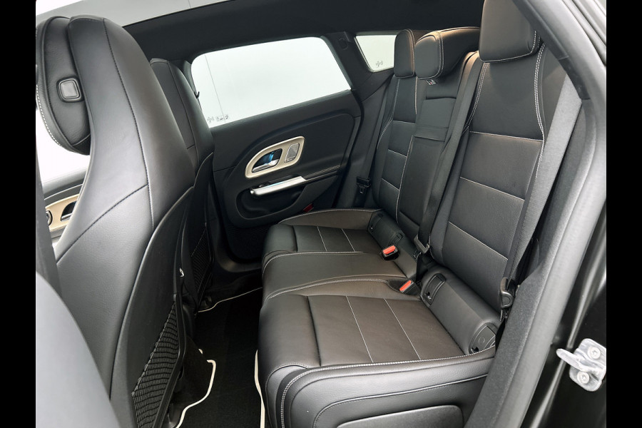 Mercedes-Benz CLA-Klasse 250+ Business Solution AMG 85.5 kWh | Edition 1 pakket | Premium Pakket | Winterpakket | Trekhaak | Vast panoramadak | Burmester Surround Sound | Sportstoelen | GUARD 360° | 19 inch vijf-dubbelspaaks lichtmetalen AMG-velgen |