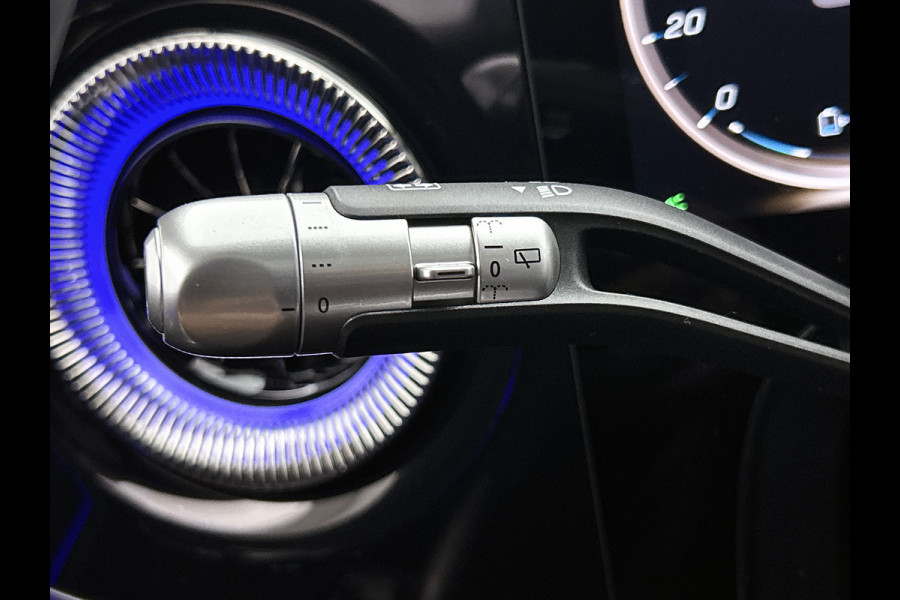 Mercedes-Benz CLA-Klasse 250+ Business Solution AMG 85.5 kWh | Edition 1 pakket | Premium Pakket | Winterpakket | Trekhaak | Vast panoramadak | Burmester Surround Sound | Sportstoelen | GUARD 360° | 19 inch vijf-dubbelspaaks lichtmetalen AMG-velgen |