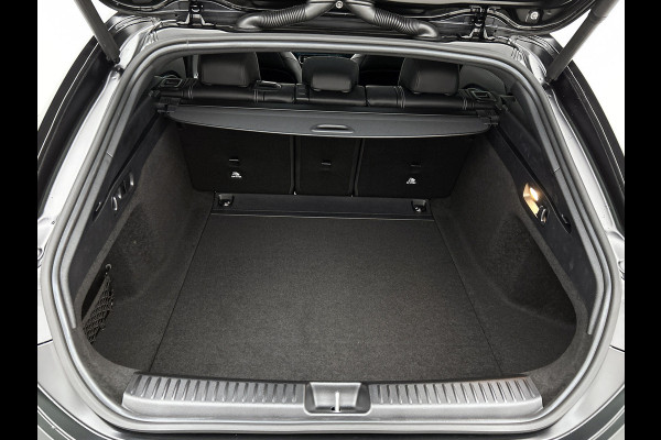 Mercedes-Benz CLA-Klasse 250+ Business Solution AMG 85.5 kWh | Edition 1 pakket | Premium Pakket | Winterpakket | Trekhaak | Vast panoramadak | Burmester Surround Sound | Sportstoelen | GUARD 360° | 19 inch vijf-dubbelspaaks lichtmetalen AMG-velgen |