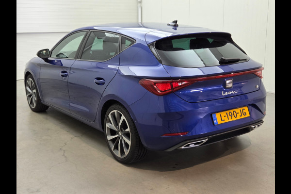 Seat Leon 1.5 eTSI FR Business Intense - Automaat - Navi - Parkeerhulp - Org.NL