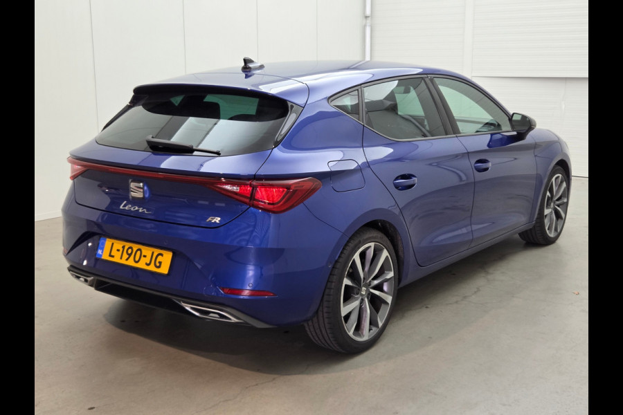 Seat Leon 1.5 eTSI FR Business Intense - Automaat - Navi - Parkeerhulp - Org.NL
