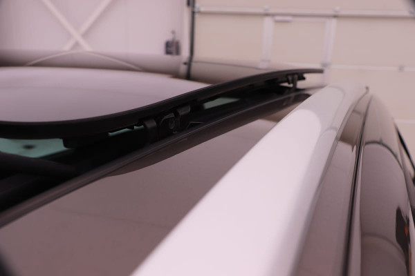 Seat Leon ST 1.6 TDI Sport | Panorama | LED | Leder/Alcantara | Navigatie | Trekhaak | 1e eigenaar