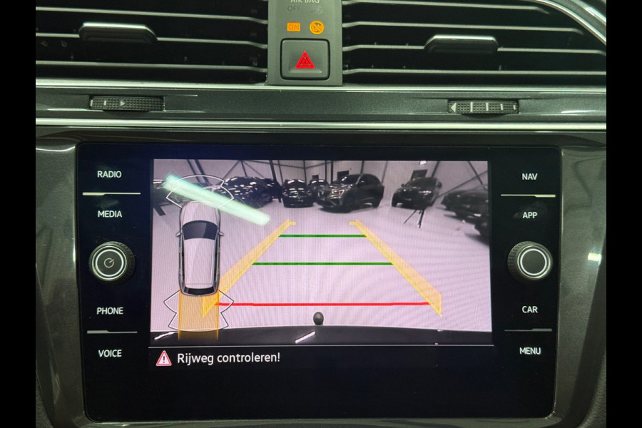 Volkswagen Tiguan 245 PK eHybrid Life DSG || Pano | Virtual Cockpit | ACC | Camera | Navi | LED