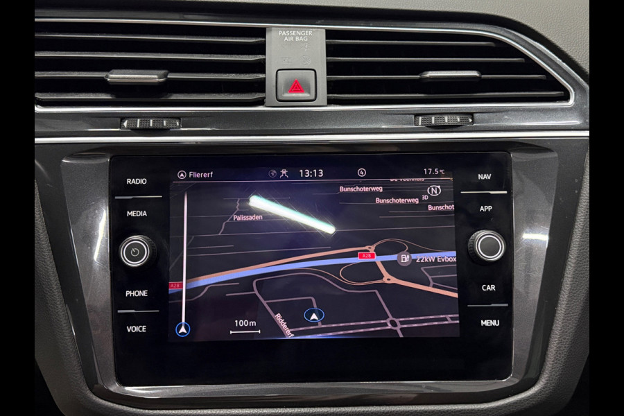 Volkswagen Tiguan 245 PK eHybrid Life DSG || Pano | Virtual Cockpit | ACC | Camera | Navi | LED