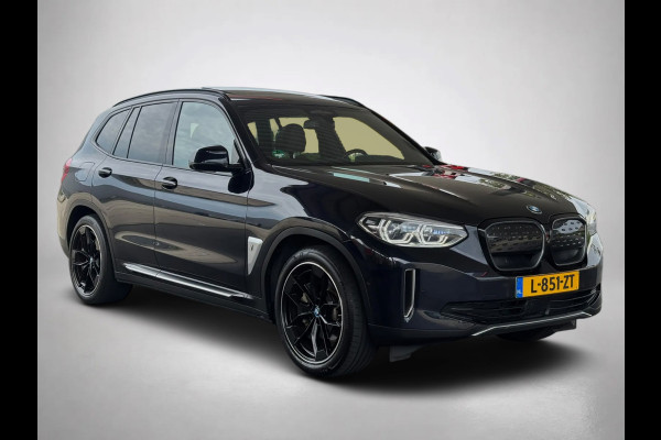 BMW iX3 High Executive 80 kWh M-pakket (NL-auto, Dealer OnderH, Panoramadak, Navi Pro, 360 Camera, Leder, Auto Pilot, StoelV, Etc)