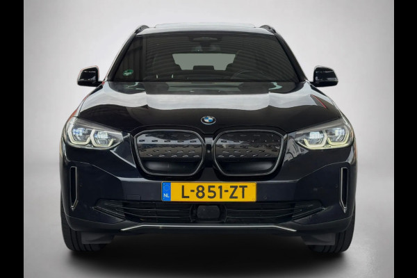 BMW iX3 High Executive 80 kWh M-pakket (NL-auto, Dealer OnderH, Panoramadak, Navi Pro, 360 Camera, Leder, Auto Pilot, StoelV, Etc)