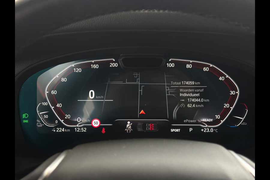BMW iX3 High Executive 80 kWh M-pakket (NL-auto, Dealer OnderH, Panoramadak, Navi Pro, 360 Camera, Leder, Auto Pilot, StoelV, Etc)