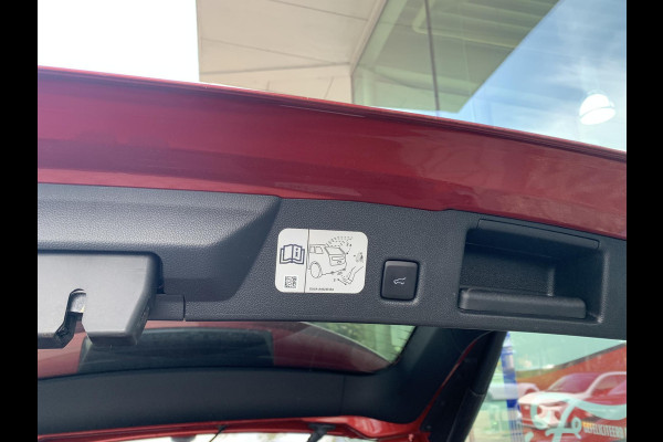 Ford Kuga 2.5 PHEV ST-Line X | Full option! | Panoramadak | Trekhaak | Winter pack | Adaptive cruise control | Head up Dispaly |  Bang&Olufsen | Camera | 19 inch | Rode remklauwen