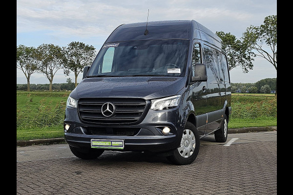 Mercedes-Benz Sprinter 317 1.9 CDI L2H2 RWD Cruise control, Airco, Carplay, Navi, Camera, Led, Lane-assist, Climate control, Dodehoek detectie, 3,5T-trekhaak