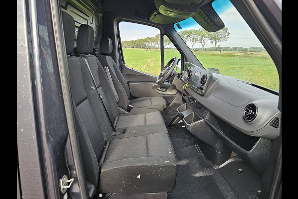 Mercedes-Benz Sprinter 317 1.9 CDI L2H2 RWD Cruise control, Airco, Carplay, Navi, Camera, Led, Lane-assist, Climate control, Dodehoek detectie, 3,5T-trekhaak