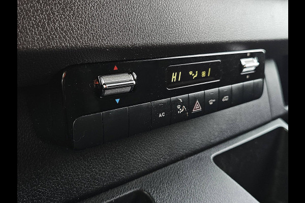 Mercedes-Benz Sprinter 317 1.9 CDI L2H2 RWD Cruise control, Airco, Carplay, Navi, Camera, Led, Lane-assist, Climate control, Dodehoek detectie, 3,5T-trekhaak