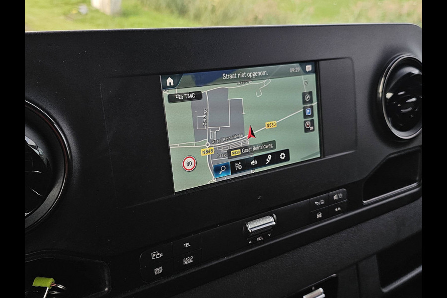 Mercedes-Benz Sprinter 317 1.9 CDI L2H2 RWD Cruise control, Airco, Carplay, Navi, Camera, Led, Lane-assist, Climate control, Dodehoek detectie, 3,5T-trekhaak