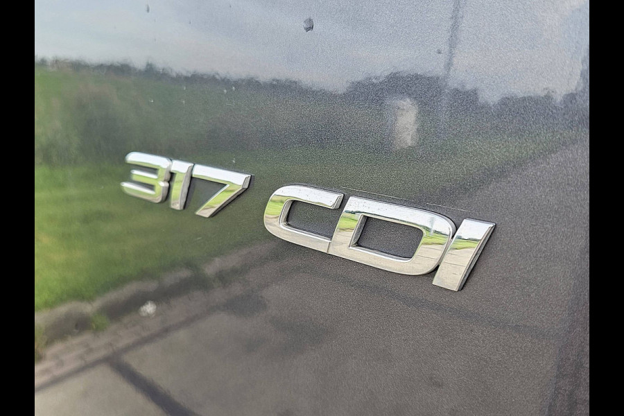 Mercedes-Benz Sprinter 317 1.9 CDI L2H2 RWD Cruise control, Airco, Carplay, Navi, Camera, Led, Lane-assist, Climate control, Dodehoek detectie, 3,5T-trekhaak
