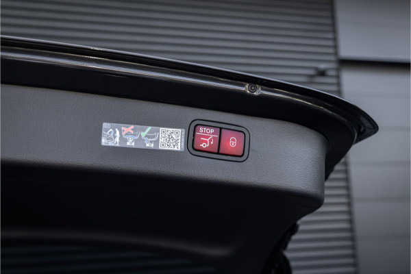 Mercedes-Benz C-Klasse Estate AMG 63 S E Performance Night Edition AMG Performance stoelen