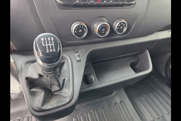 Renault Master T35 2.3 dCi L2H2 DC 7-Persoons Airco Cruisecontrol 136Pk Dubbelcabine