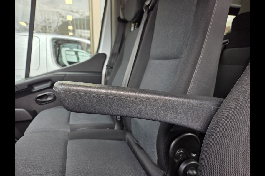 Renault Master T35 2.3 dCi L2H2 DC 7-Persoons Airco Cruisecontrol 136Pk Dubbelcabine