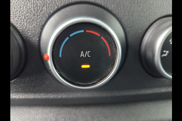 Renault Master T35 2.3 dCi L2H2 DC 7-Persoons Airco Cruisecontrol 136Pk Dubbelcabine