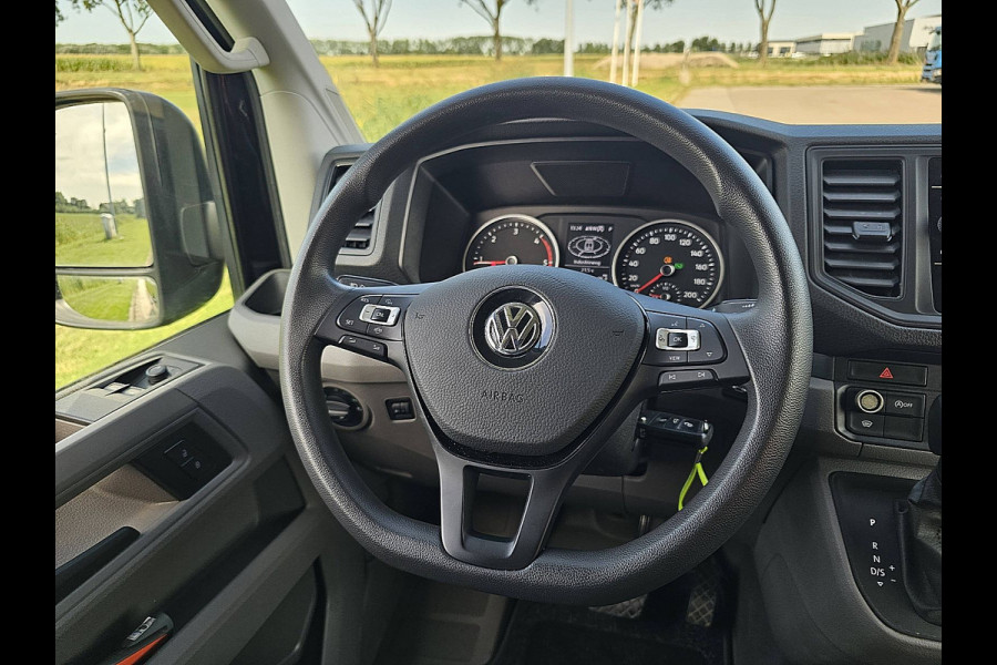 Volkswagen Crafter 35 2.0 TDI L3H3 Cruise control, Airco, Pdc, Carplay, Navi, Camera, 3T-trekhaak, 2x Draaistoelen *Bijzonder geschikt als camper*
