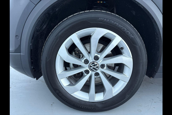 Volkswagen T-Roc 1.0 TSI Life Edition 110 pk | Verlengde garantie | Navigatie | Parkeersensoren (Park assist) | Achteruitrijcamera | Adaptieve cruise control |
