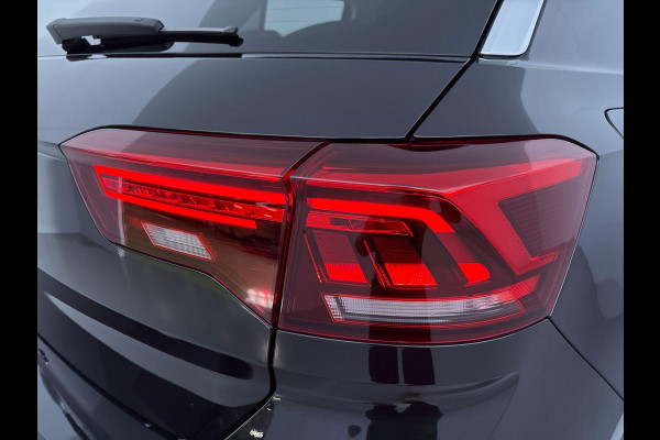 Volkswagen T-Roc 1.0 TSI Life Edition 110 pk | Verlengde garantie | Navigatie | Parkeersensoren (Park assist) | Achteruitrijcamera | Adaptieve cruise control |