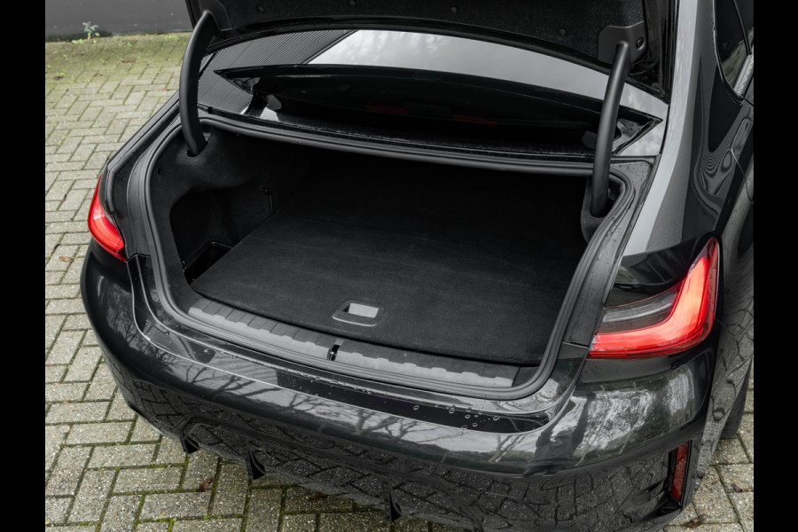 BMW 3-serie 330e M-Sport - LCI 2 - Schuifdak - Trekhaak - Widescreen - Hifi - Camera