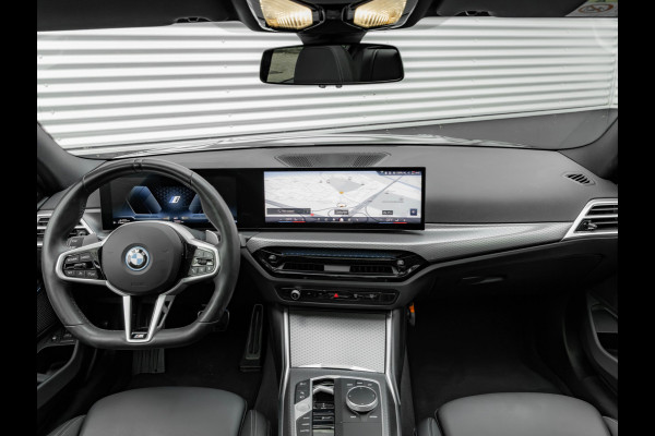 BMW 3-serie 330e M-Sport - LCI 2 - Schuifdak - Trekhaak - Widescreen - Hifi - Camera