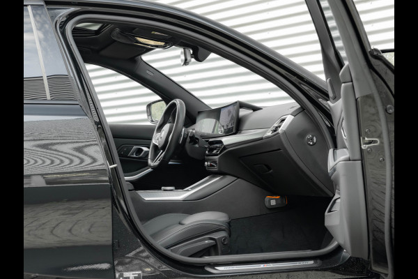 BMW 3-serie 330e M-Sport - LCI 2 - Schuifdak - Trekhaak - Widescreen - Hifi - Camera