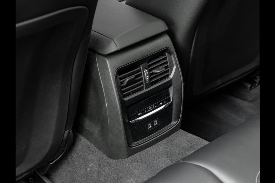 BMW 3-serie 330e M-Sport - LCI 2 - Schuifdak - Trekhaak - Widescreen - Hifi - Camera