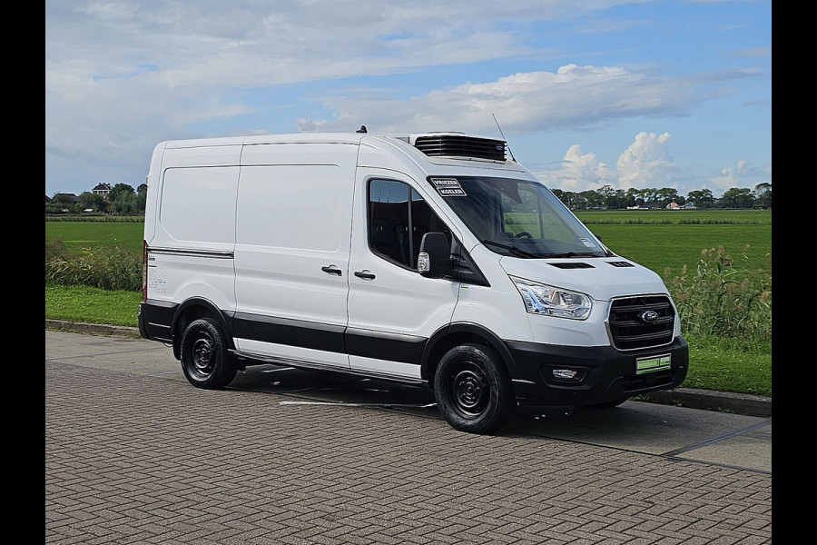 Ford Transit 350 2.0 TDCI L2H2 Trend AWD Cruise control, Airco, Pdc, Carplay, Camera, Dodehoek detectie, Koelen/Vriezen, Nacht/Dag koeling