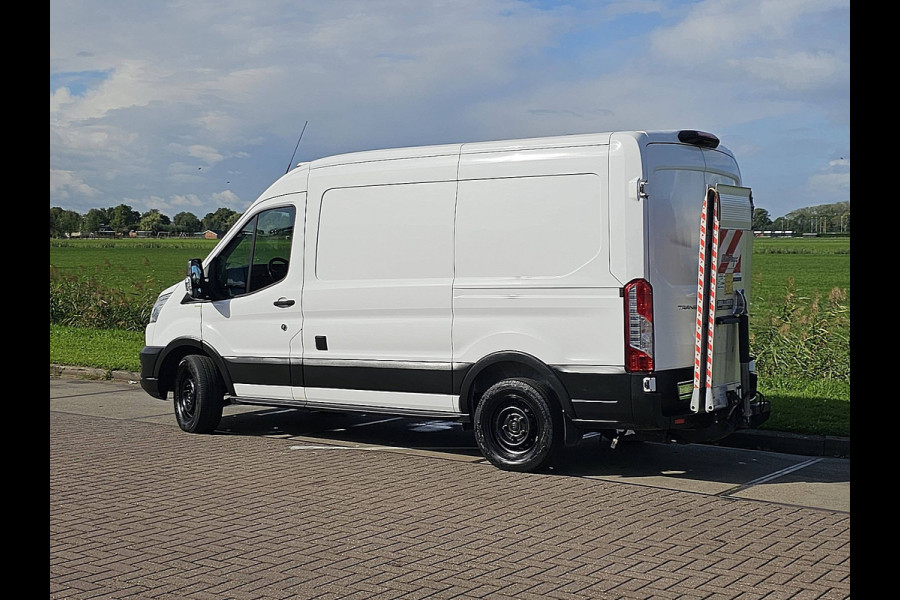 Ford Transit 350 2.0 TDCI L2H2 Trend AWD Cruise control, Airco, Pdc, Carplay, Camera, Dodehoek detectie, Koelen/Vriezen, Nacht/Dag koeling