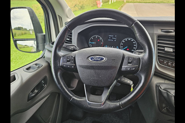 Ford Transit 350 2.0 TDCI L2H2 Trend AWD Cruise control, Airco, Pdc, Carplay, Camera, Dodehoek detectie, Koelen/Vriezen, Nacht/Dag koeling