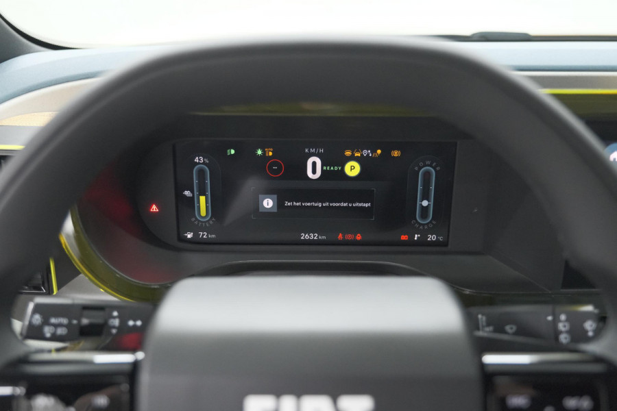 Fiat Grande Panda E La Prima 7 kW 44 kWh | 1 Fase | SOH 96% | Camera | Navigatie | Parkeersensoren