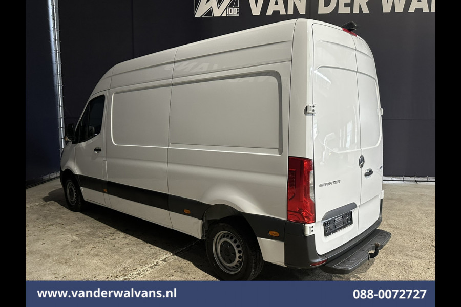 Mercedes-Benz Sprinter 211 CDI 115pk L2H2 Euro6 Airco | Camera | Trekhaak Bijrijdersbank