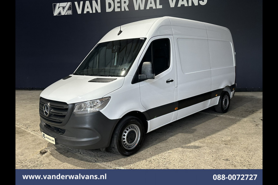 Mercedes-Benz Sprinter 211 CDI 115pk L2H2 Euro6 Airco | Camera | Trekhaak Bijrijdersbank