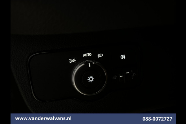 Mercedes-Benz Sprinter 211 CDI 115pk L2H2 Euro6 Airco | Camera | Trekhaak Bijrijdersbank