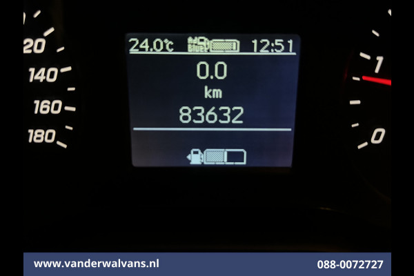 Mercedes-Benz Sprinter 211 CDI 115pk L2H2 Euro6 Airco | Camera | Trekhaak Bijrijdersbank