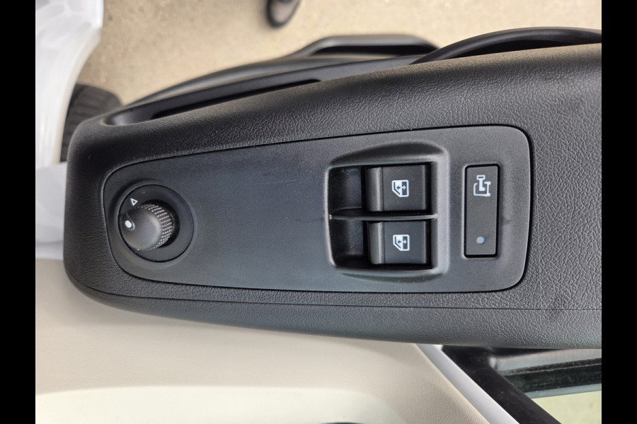 Peugeot Boxer NIEUW MODEL 2.2 BlueHDi 140 Pk L3H2 ECC Airco - Achteruitrijcamera - Cruisecontrol - Navigatie