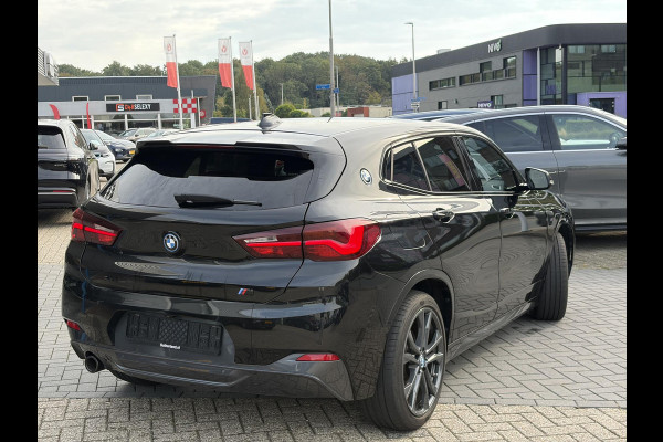 BMW X2 xDrive25e M Sport | 19 inch | Keyless entry | Elektrische achterklep | Sportstoelen | Stoelverwarming | Achteruitrijcamera | Head up Display | Koplampen adaptief
