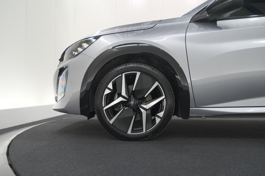 Peugeot 208 1.2 Hybrid 145 e-DCS6 GT | Alcantara Pakket | Camera | Apple Carplay | Stoelverwarming
