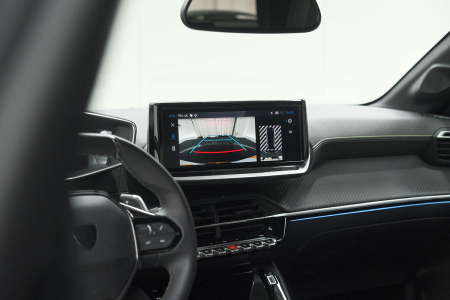 Peugeot 208 1.2 Hybrid 145 e-DCS6 GT | Alcantara Pakket | Camera | Apple Carplay | Stoelverwarming